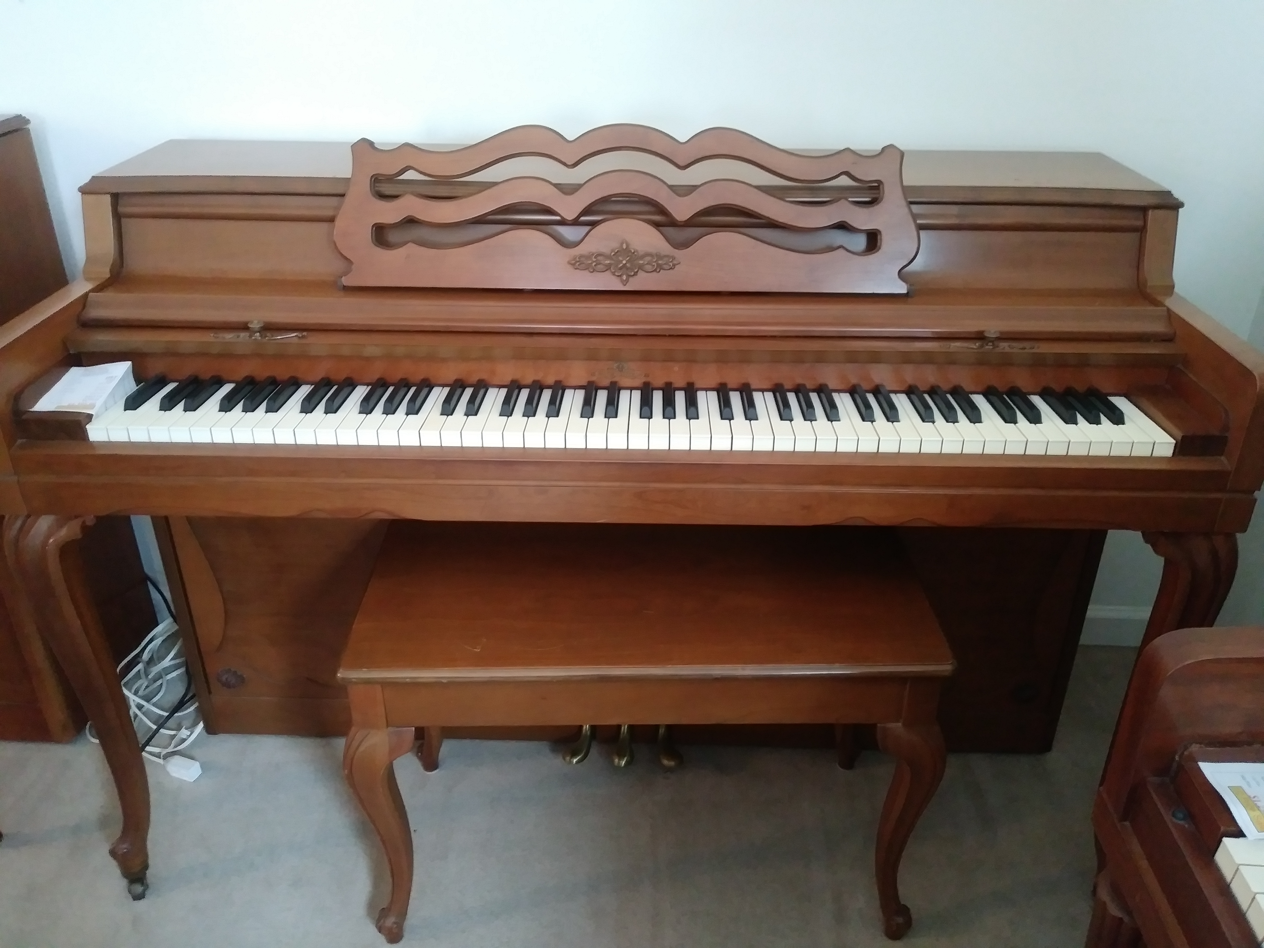 1940 wurlitzer spinet piano